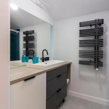 Nearto Old Town Miodowa Parking *